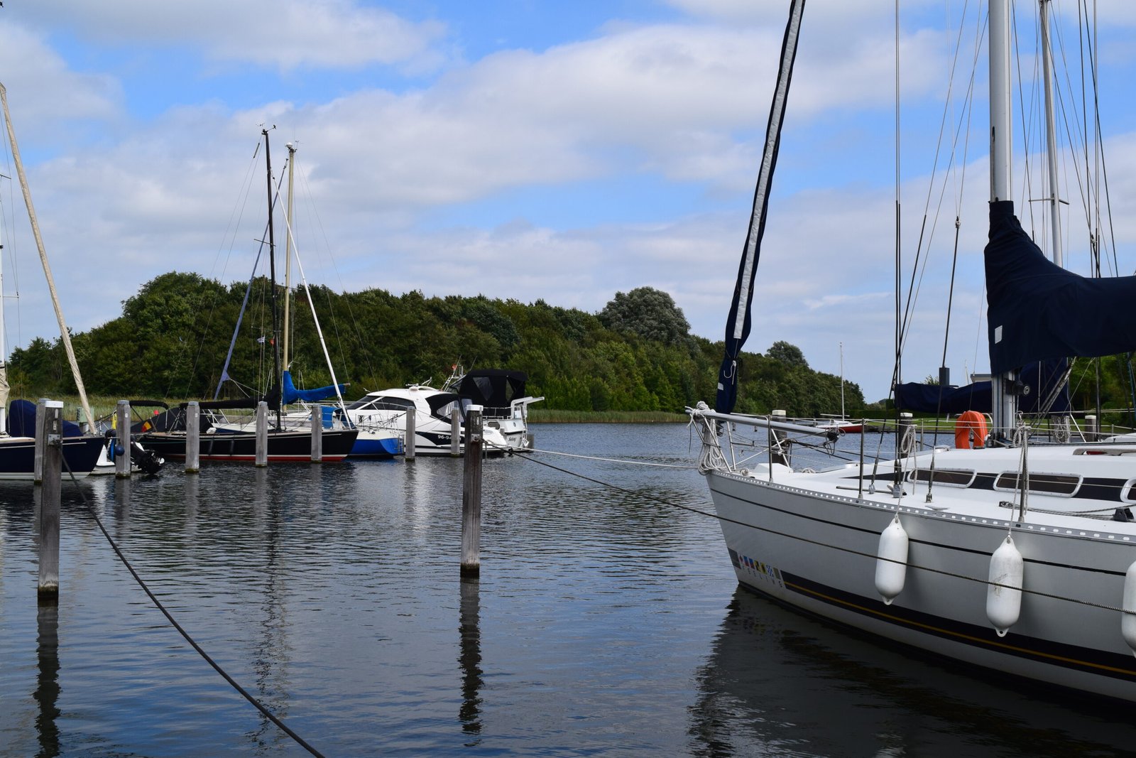 Jachthaven-motorboten-zeilboten